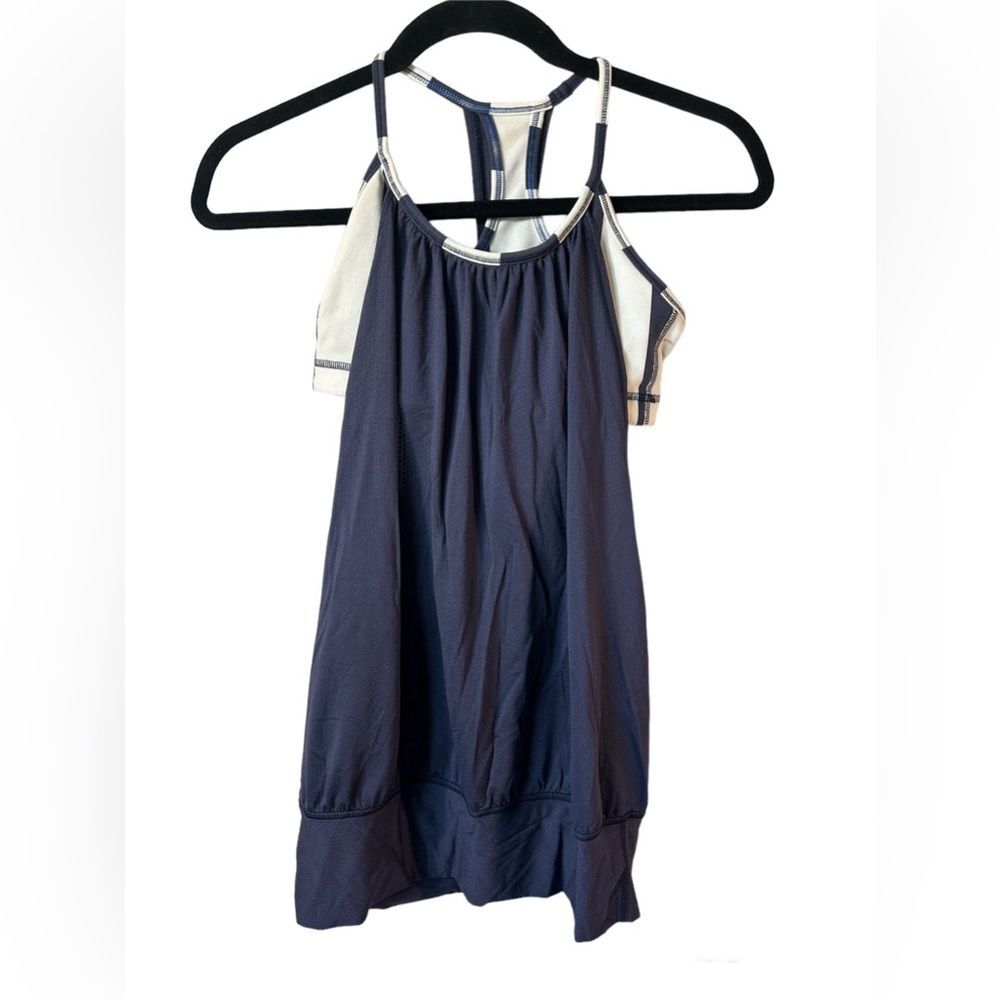 Lululemon No Limits Yoga tank in size 4. Navy/white Nautical Athleisure Sporty